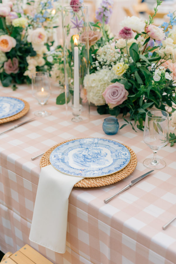 Pastel Tones, Ribbon Bows and Cocktail Love Notes